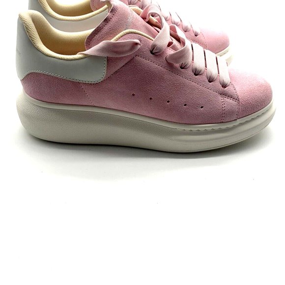 Alexander McQueen Oversized Sneaker - Picture 2 of 7